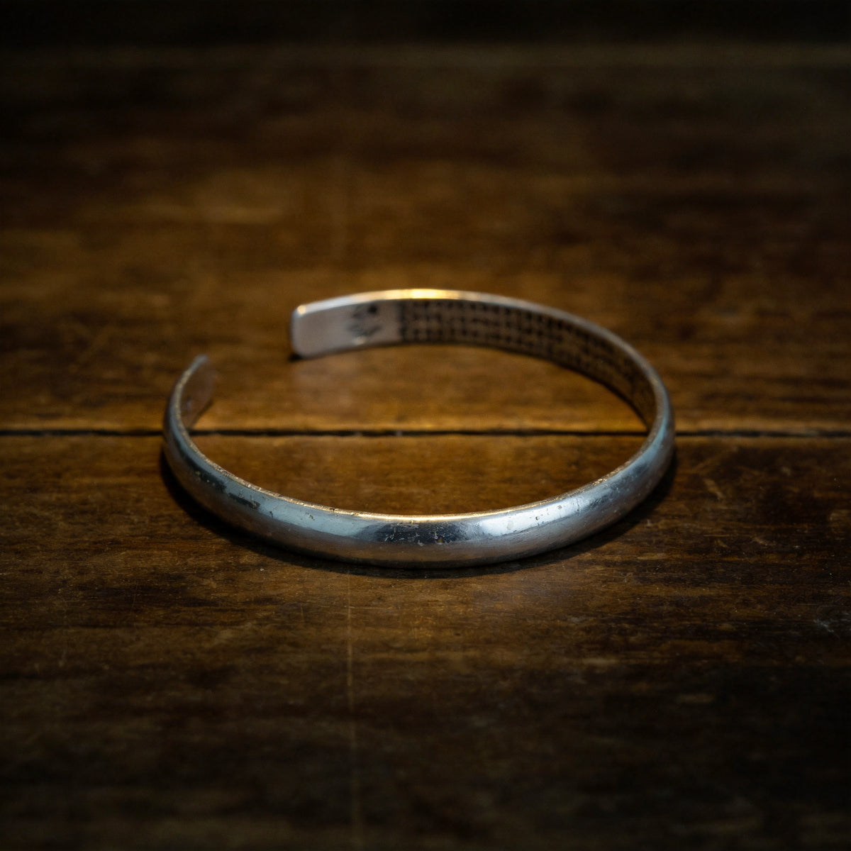 Kailash Way 925 Silver Heart Sutra Inner Reflection Bangle front view