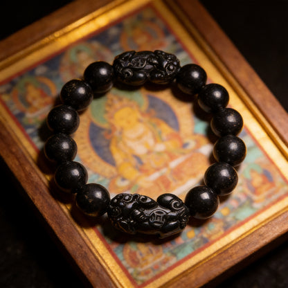 Kailash Way Obsidian Pi Yao Wealth Attraction Charm Bracelet front view