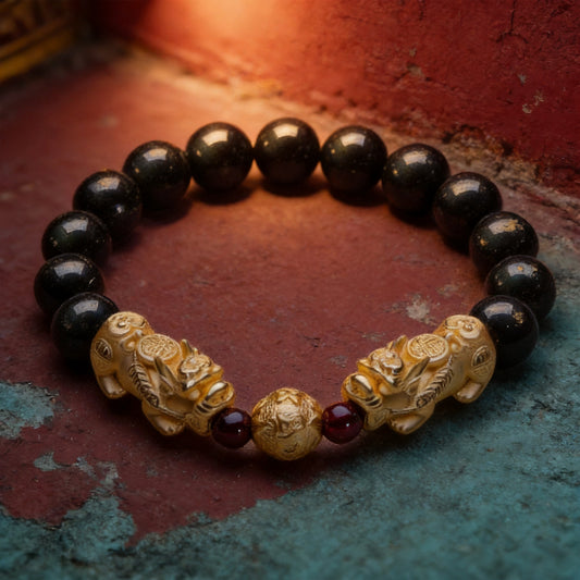 Kailash Way Black & Red Agate Pixiu Balance Positivity Bracelet front view